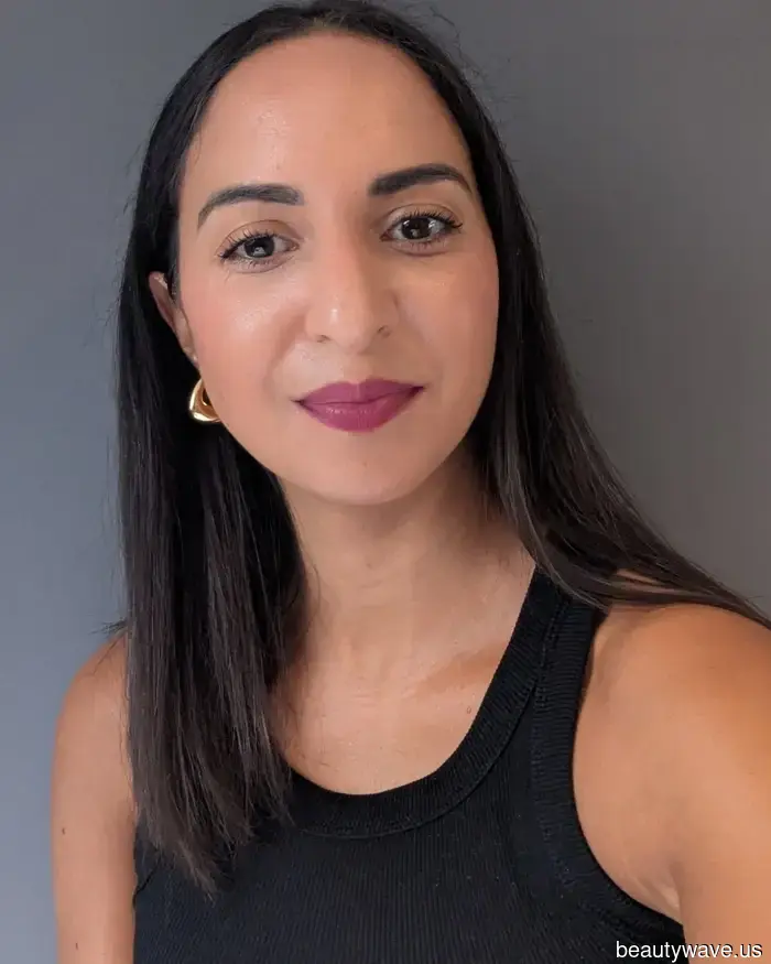 No he vuelto a usar un lápiz labial nude desde que redescubrí este tono nostálgico.