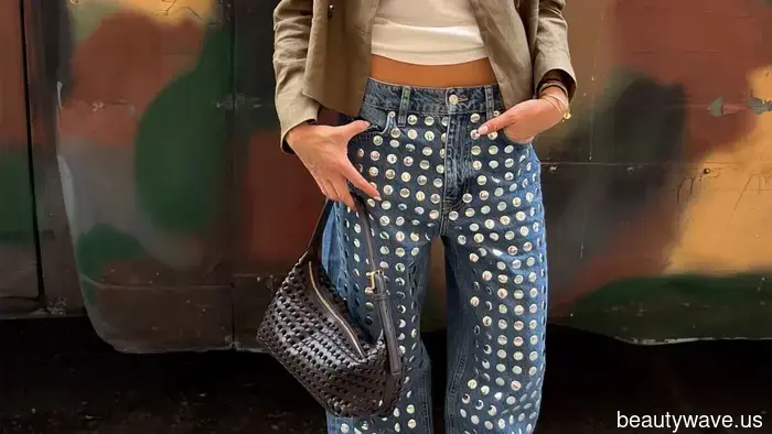 Trendy Girls Are Sporting These Pant Styles with Flats, Heels, and Everything Else.