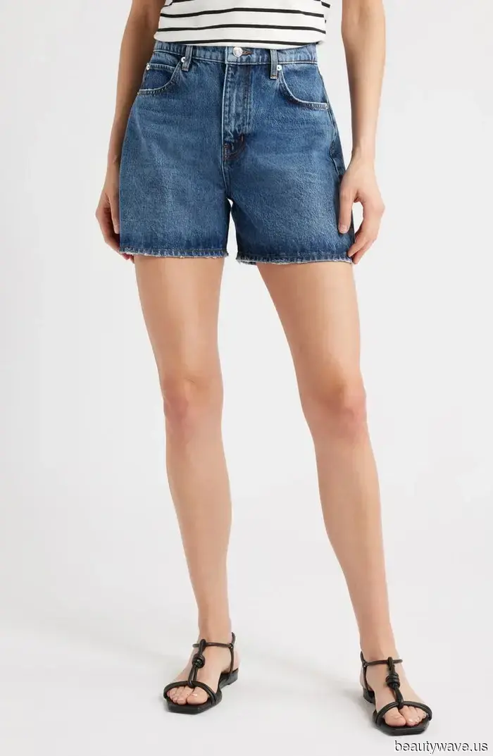 Ich habe gerade *den* Denim-Trend gefunden, den Pariser Frauen mit Kitten-Heels tragen.