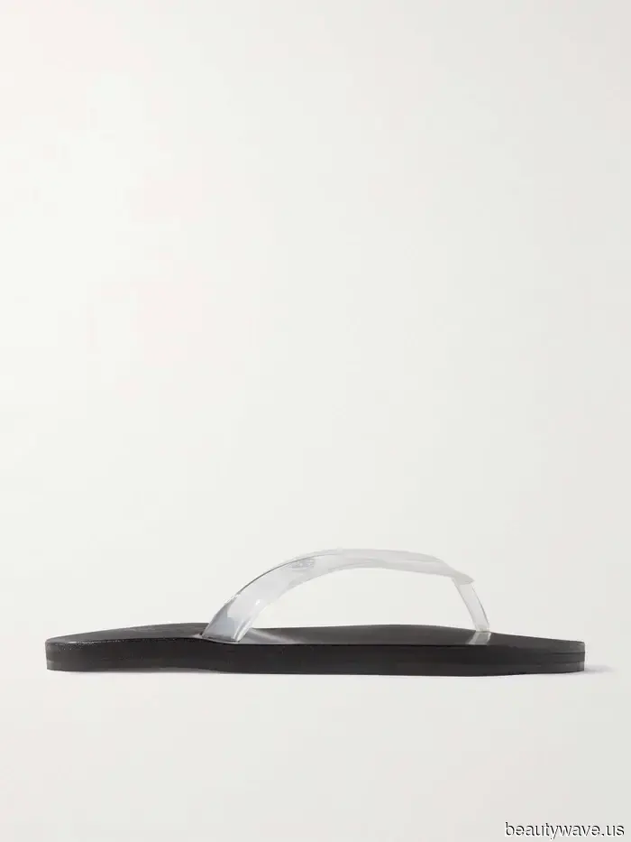 Believe me: Jeans, skirts, and shorts always appear more luxurious when paired with these flip-flops.