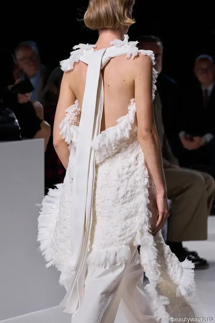 5 Farbtrends 2026, die ich mir bereits von Louise Trotters Debüt bei Bottega Veneta stehle