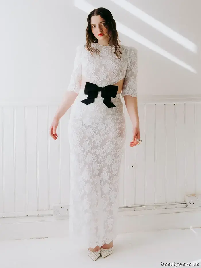 The newcomer Lucy Halliday in The Testaments knows exactly how to make an impression.