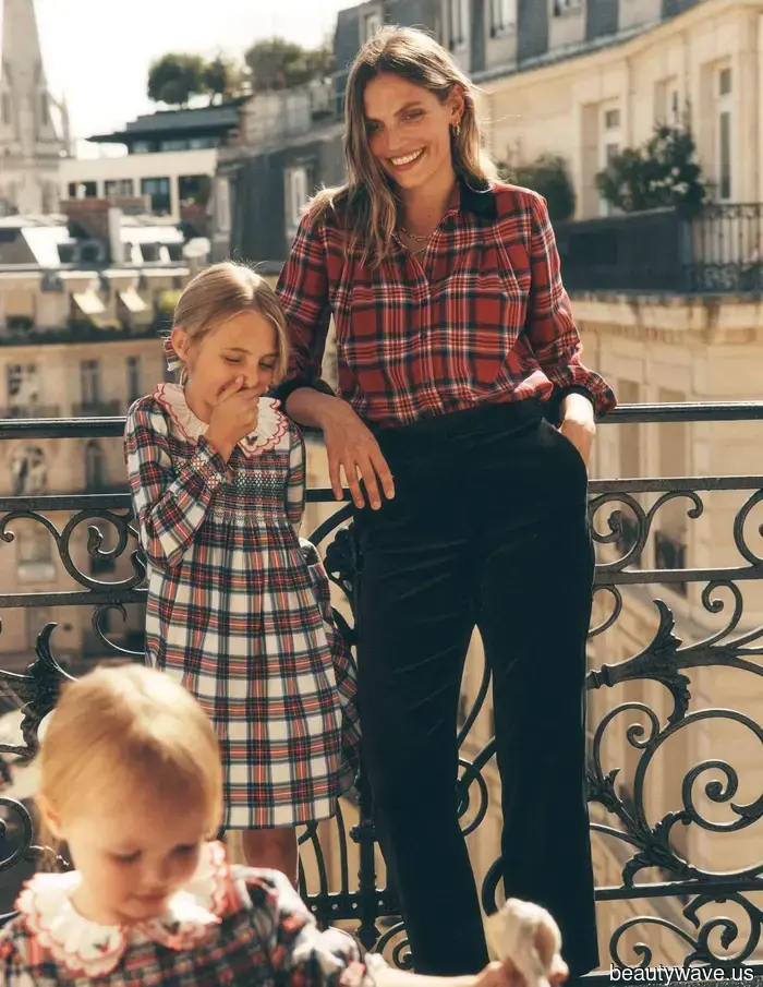 Gracias a las gemelas Olsen y a las It Girls europeas, de repente todos están comprando esta tendencia de camisetas de 30 años para el invierno.