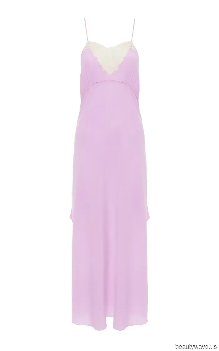 The Beautiful Dress Trend That Everyone Is Choosing Over Jeans and Trousers