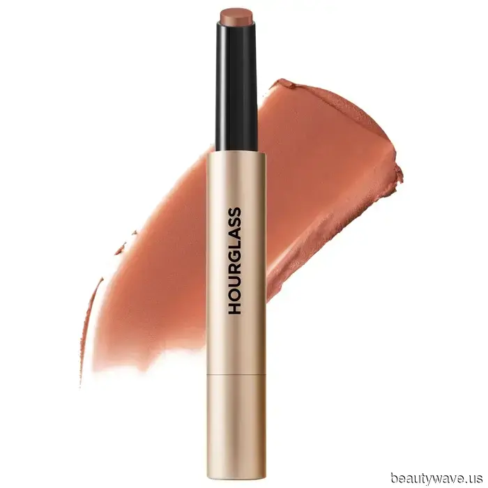 The 10 Must-Have Beauty Products This Summer, As Recommended by a Fashion Editor Passionate About Products