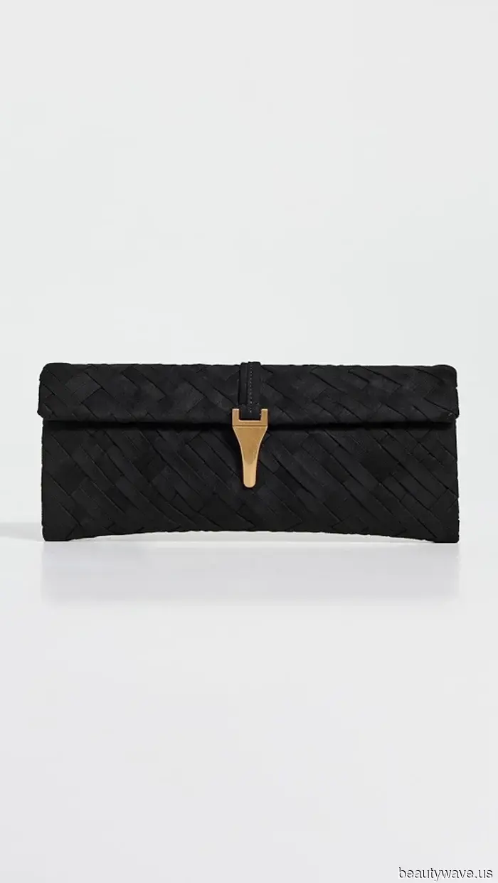 Esta tendencia específica de chaquetas hizo que los pantalones básicos de Scarlett Johansson se vieran tan caros en Nueva York.