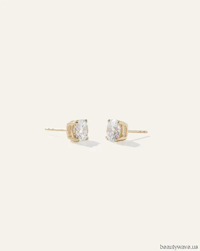 Cada persona chic que conozco está reservando aretes gruesos para esta tendencia atemporal.