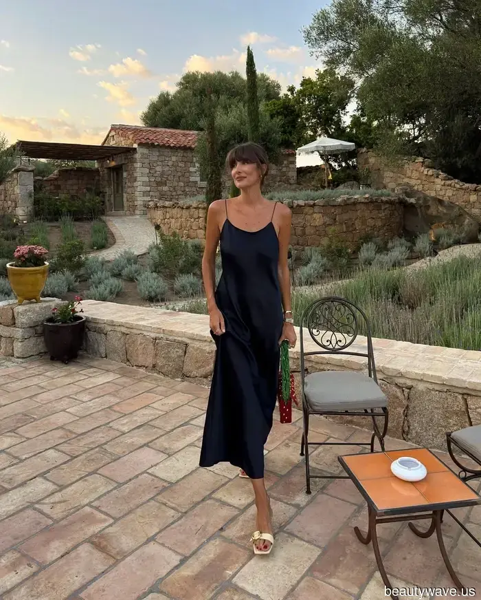 Avvistati a Parigi: 6 sandali chic e a prova di tendenza che le donne francesi stanno realmente indossando