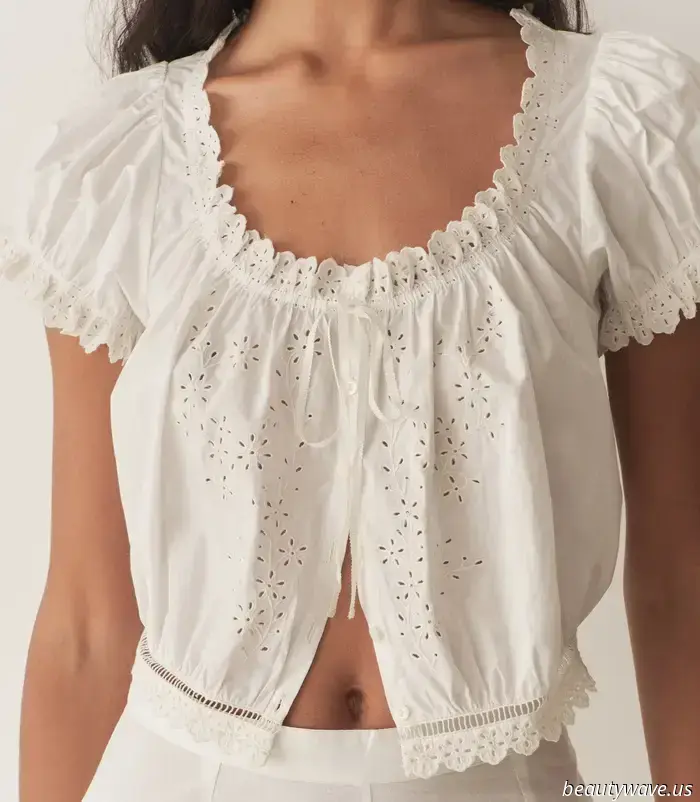 The Trendy Summer Top Fashionable Europeans Enjoy Pairing With Jeans