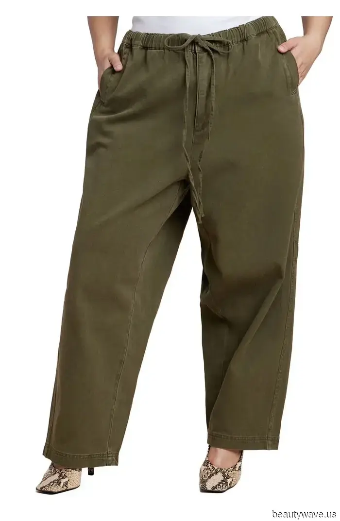 Neither Black nor Brown: This Is the Pant Shade I Noticed Fashion Enthusiasts Sporting from Paris to London.