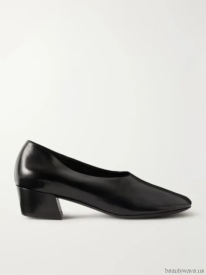No, High-Vamp Pumps Aren't "Out"—Here's How Fashion Enthusiasts Are Styling Them from Summer to Fall.