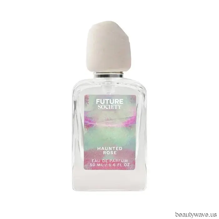 If Misty Hills, Antique Candelabras, and Victorian Lace Had a Fragrance, It Would Be Represented by These 17 Enigmatic Perfumes.