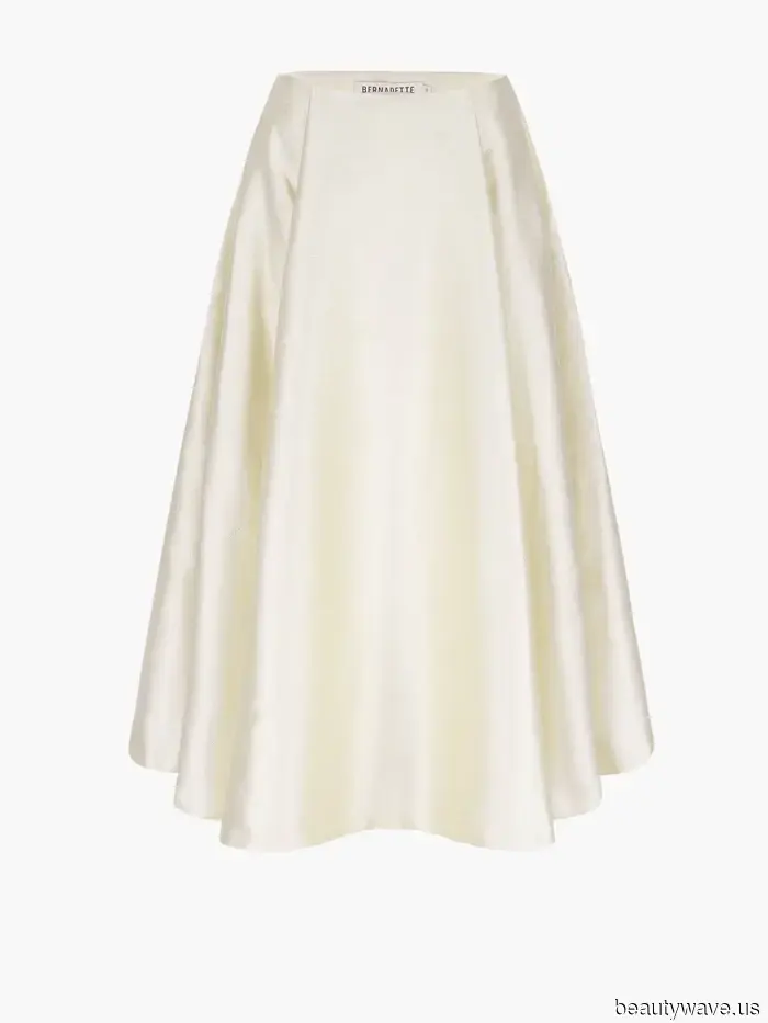 What to Wear to a Courthouse Wedding, Based on Brides Who Pulled It Off with Ease