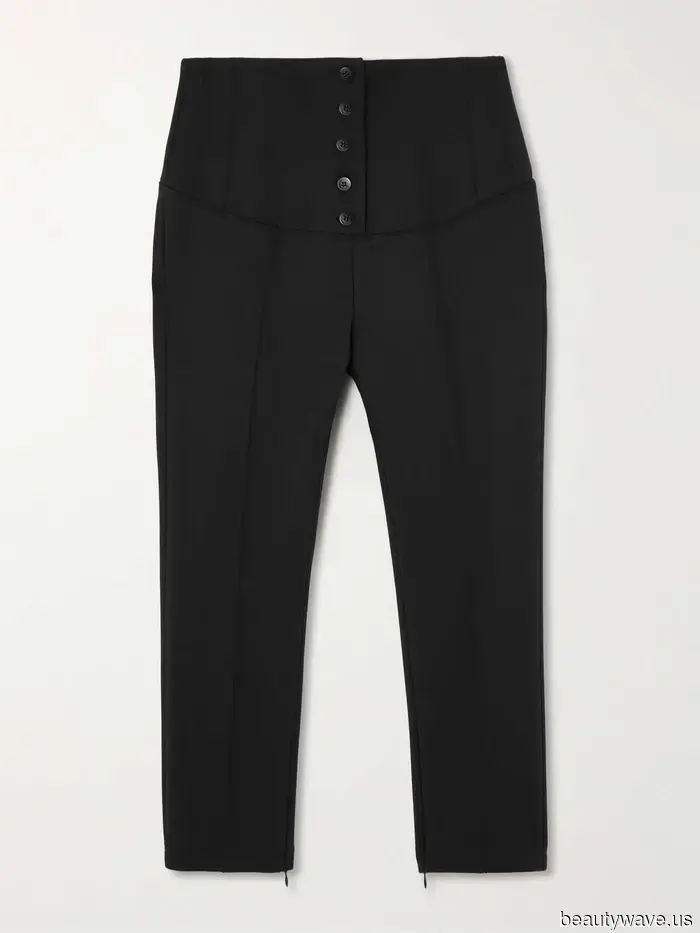 No Skinny Jeans in Sight—European It Girls Are Aware That These 4 Trouser Trends Are Essential for Chic Looks