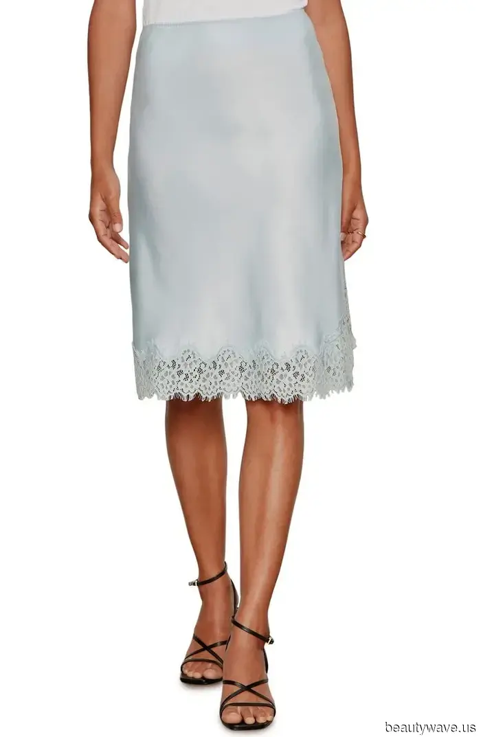 Bis zum Sommer 2026 wird jeder Modebegeisterte diesen Rocktrend mit T-Shirts tragen.