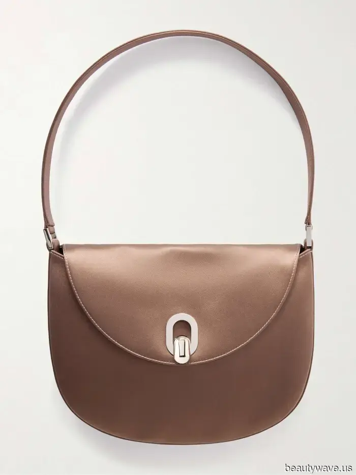 Not Leather, Suede, or Raffia—This Beautiful Summer Bag Trend Is Captivating the Most Stylish Women.