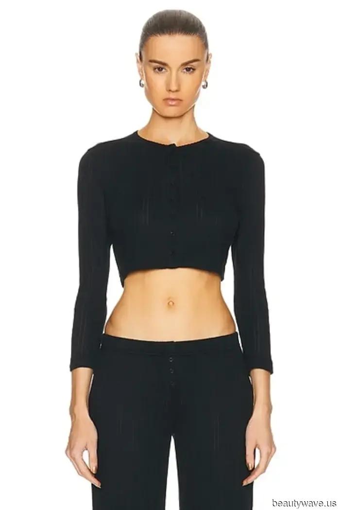 Emma Chamberlain ha appena indossato una tendenza controversa per ottobre e non preoccuparti—il mondo continua a girare