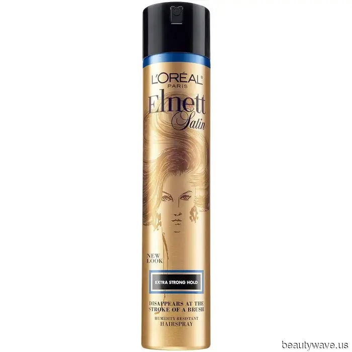 Dalle labbra macchiate di vino ai tocchi di lamé: 10 tendenze di bellezza per le festività che le persone del mondo della moda stanno salvando da mesi