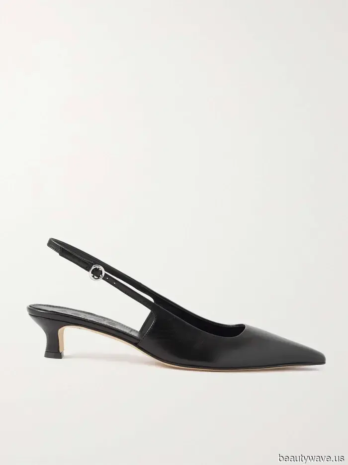 Spotted in New York—This Controversial Technique is the Hottest Method for Styling Heels at the Moment.