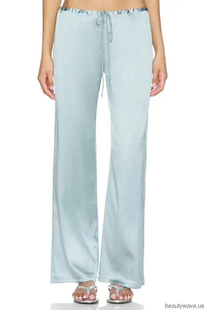 This One Footwear Trend Is Subtly Taking Over Sneakers This Spring