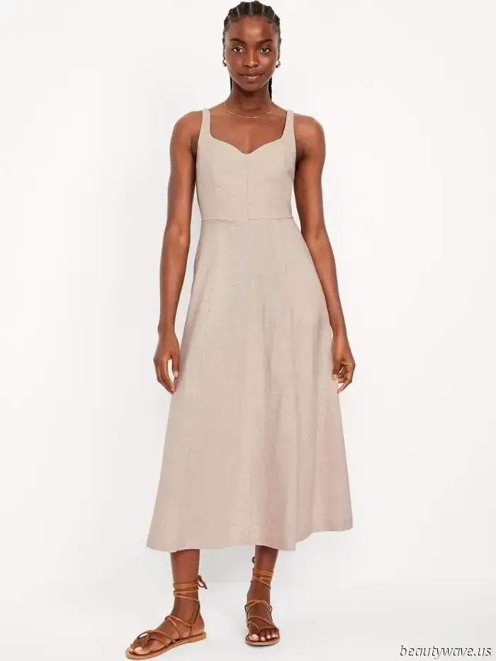 I'm a stylist—here are the 10 summer items I suggest to all my clients.