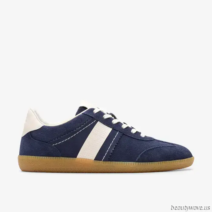 Ich hielt Sneaker nie wirklich für elegant, bis ich sie in diesem erwachsenen Farbton sah.