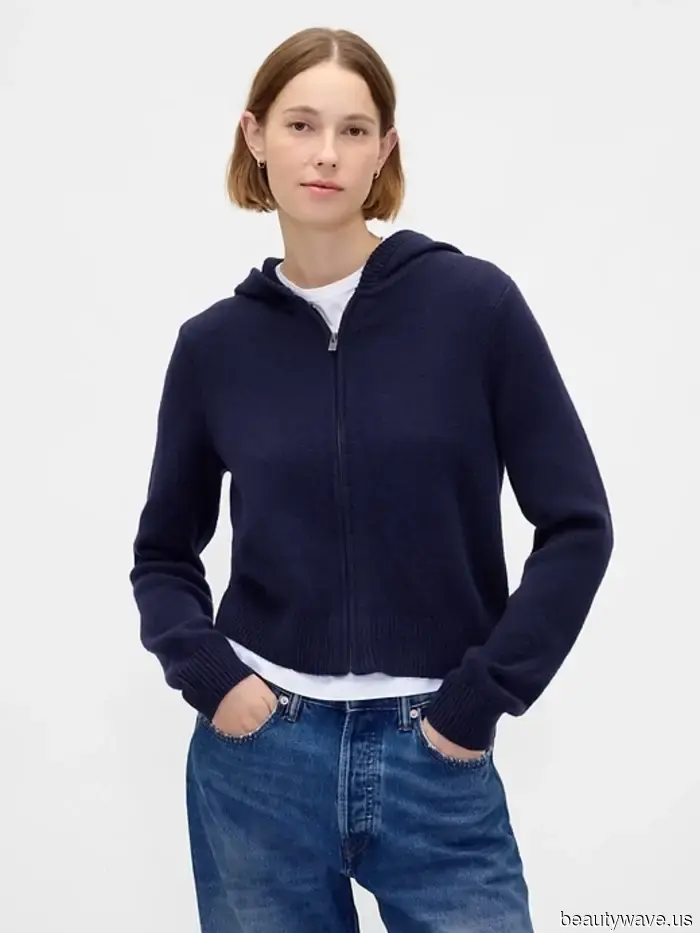 Escribo sobre moda y encontré los básicos más elegantes en oferta para la Semana Cibernética en Reformation, Gap y Madewell.
