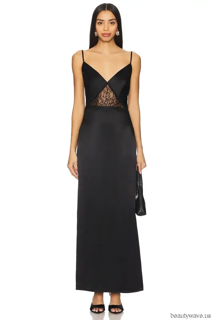 Chic women throughout Milan are unexpectedly replacing their classic pumps with this "old-fashioned" footwear trend.