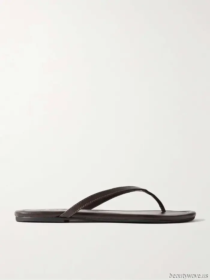 Jennifer Aniston Recently Sported the Skirt Trend That Enhances the Look of Flip Flops Significantly.