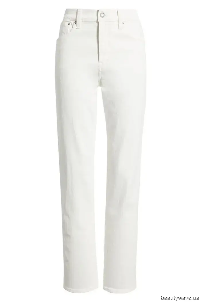 To Achieve a Fashionable Look This Fall, Style Your Denim This Way.