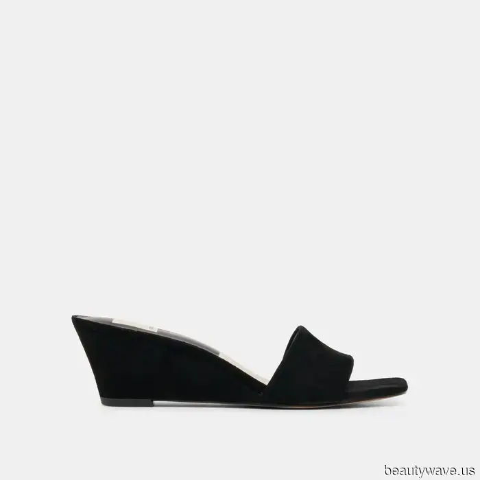 French women understand that these five sandal styles will always remain timeless.