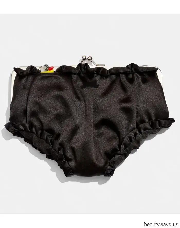 5 Summer Bag Trends I'm Embracing Inspired by the Stylish Girls in My Brooklyn Neighborhood