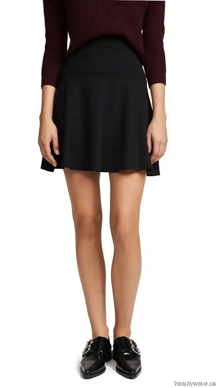 The Stylish 2-Piece Ensemble That Fashion-Forward Individuals Frequently Don in September