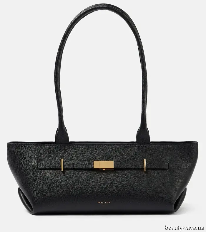 Crossbody-Taschen sind so 2006 Andy Sachs&mdash;Anne Hathaways neuer Taschen-Trend ist viel aktueller