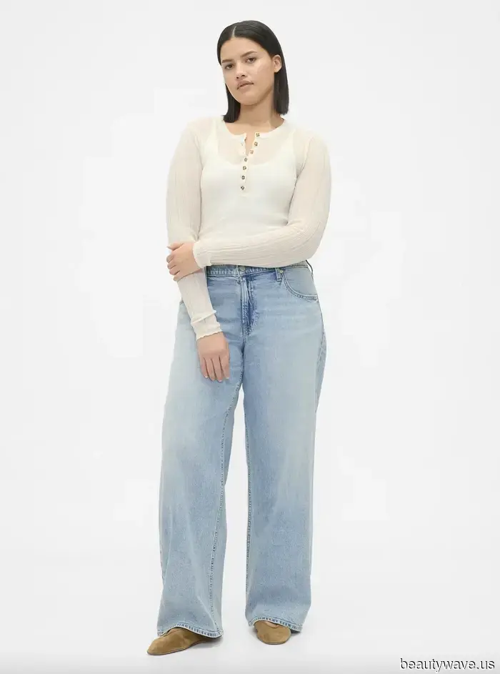 Hailey Biebers virale Gap-Jeans sind gerade im Angebot, aber kaufe sie nicht, wenn du diesen Schuhtrend nicht besitzt.