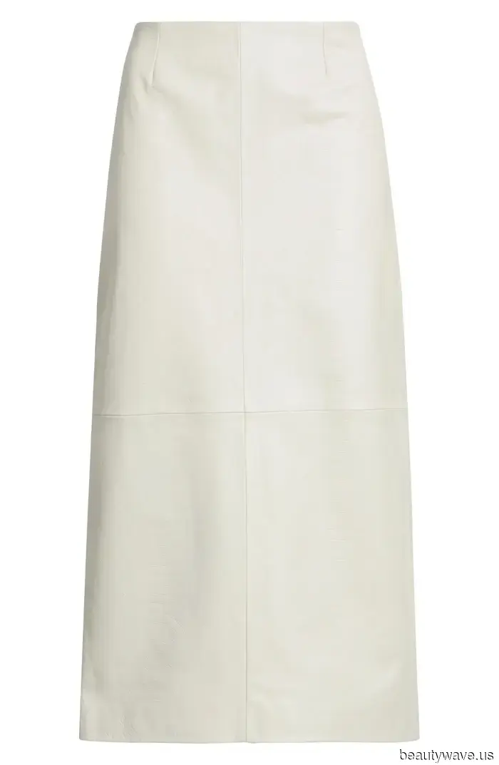 The Understated Essentials We're Observing Everywhere, from Airports to Workplaces