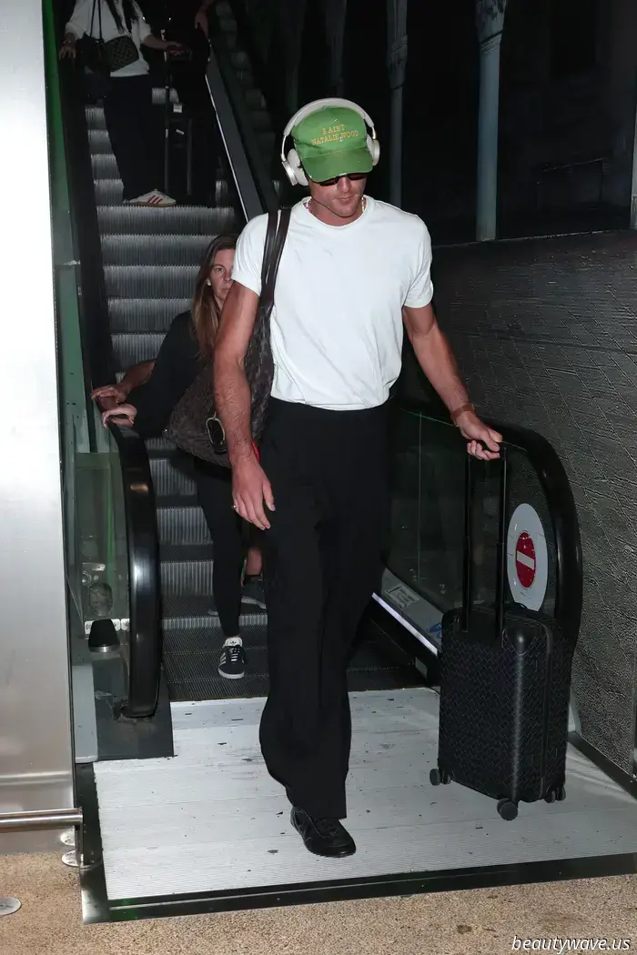 Jacob Elordi hat in Venedig gerade den Filmstar-Flughafen-Look wiederbelebt.