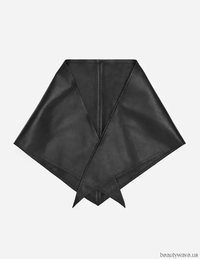 Brooches, Open Bags, and Boho Jewelry—7 Accessory Trends That It Girls Will Embrace This Fall