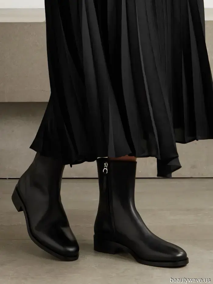 Las tendencias de color van y vienen, pero los zapatos negros siempre serán atemporales&mdash;5 estilos que usarás para siempre