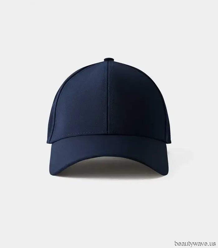 Emma Stone Discovered the Most Stylish Way to Sport a Brown Coat, Right down to Her Red Nails.