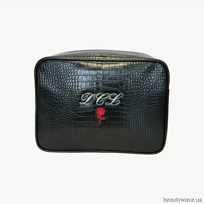 Alright, I'll take the plunge—here's a list of editor-approved gifts under $200 that moms will absolutely adore.