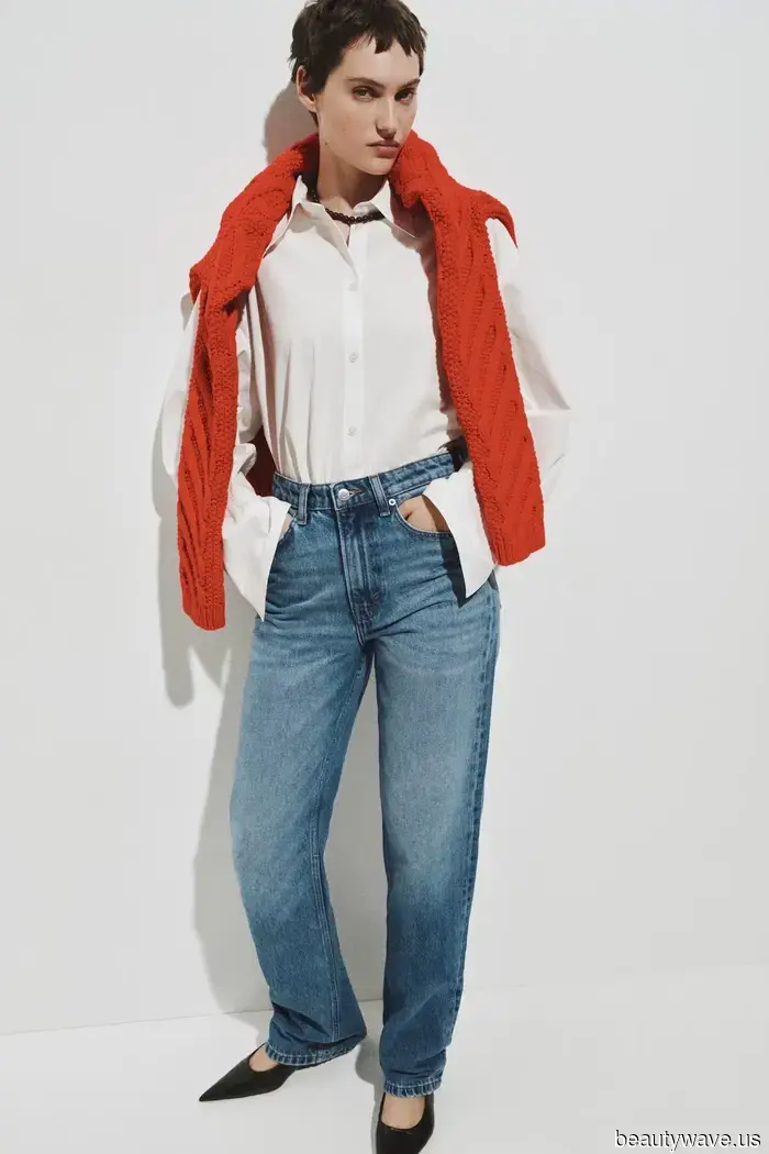 Dimentica le T-shirt bianche&mdash;Jeans e ballerine sembrano più chic con questa bella tendenza top