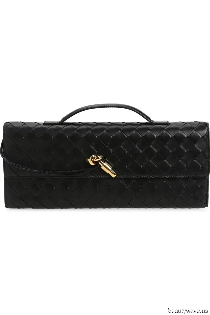 Put Down the Shoulder Bags—Fashion Enthusiasts Are Opting for This Trend to Achieve a More Stylish Look.