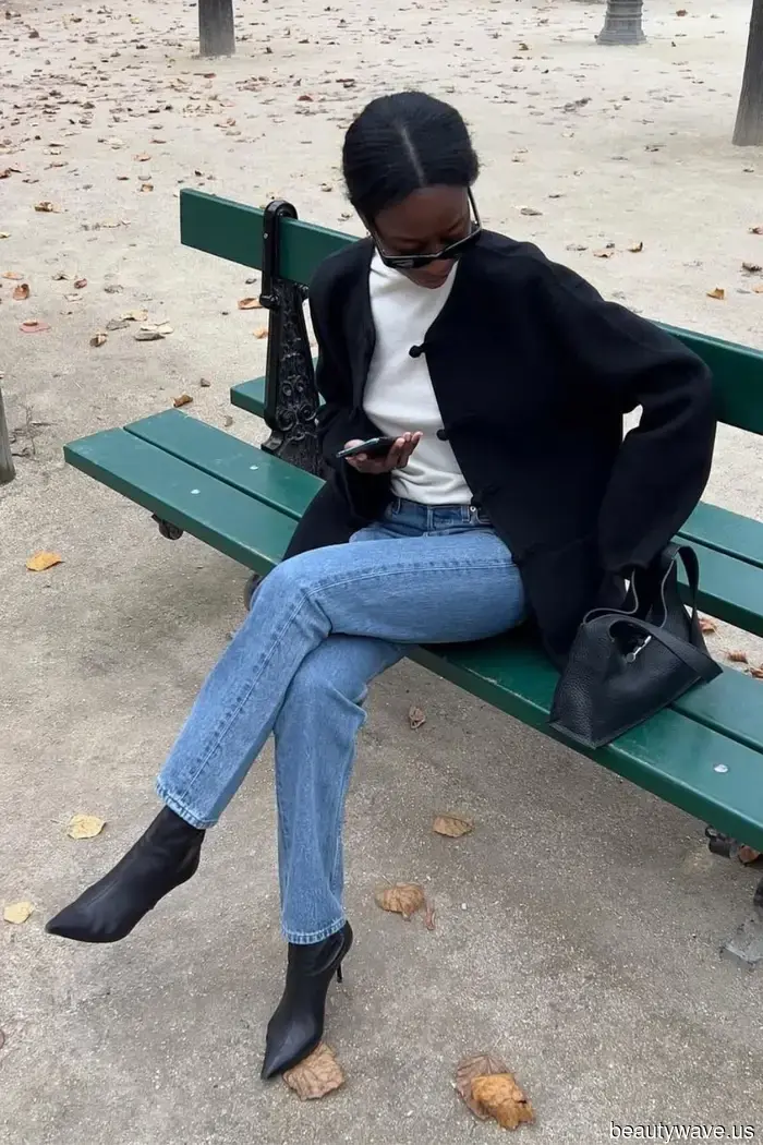 While black boots are a timeless choice, styling them in this way will give them a fresh, modern twist for 2026.