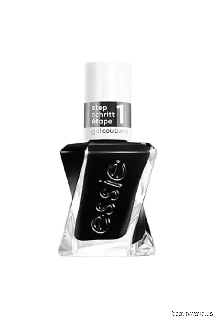 Heels Prepared—Here Are the 6 Pedicure Shades We're Choosing for Our Toes This December