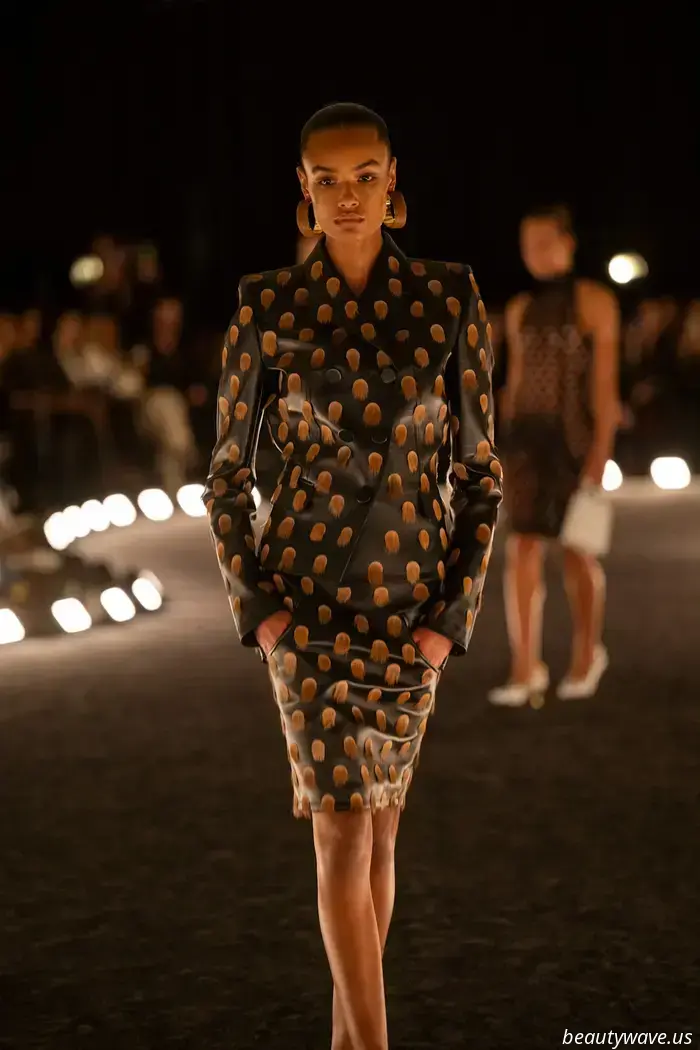 Daniel Roseberry showcased a real-life Schiaparelli fantasy to combat the current trend of sloppiness.