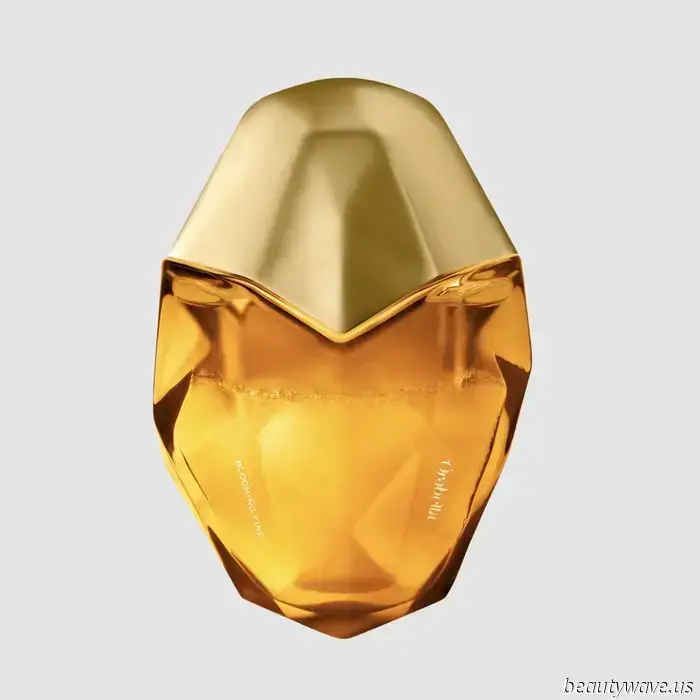 Bella Hadids fünftes „Ôrəbella“-Parfum ist gerade erschienen und wird garantiert Ihre Aura aufwerten.