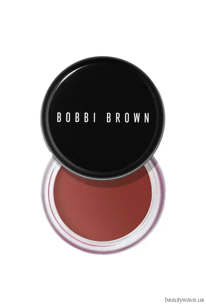 Olivia Dean's Beauty Styles Capture the Essence of Rom-Coms: 9 Instances That Won Our Hearts.