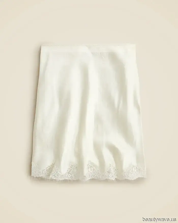 Here’s How Fashion Enthusiasts are Wearing This Summer's Most Beautiful Skirt Trend