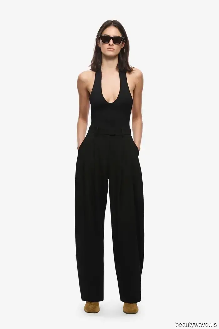 Ho iniziato con 30 paia di jeans *troppi*&mdash;ecco cosa è sopravvissuto al mio enorme ripulire dell'armadio.